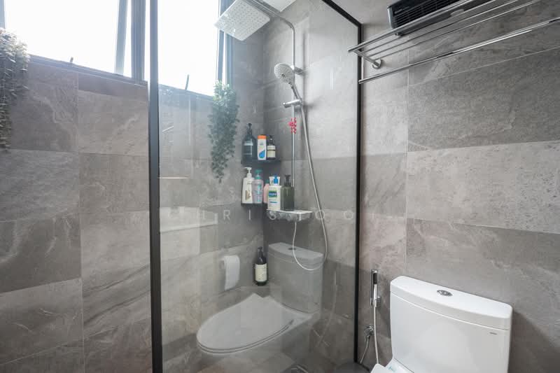 East Palm, 1 Palm Road, 3 Bedrooms, 1,195 sqft, Condominium For Sale, by Chris Ooi, 500104112 - Bathroom - PropertyGuru.com.sg