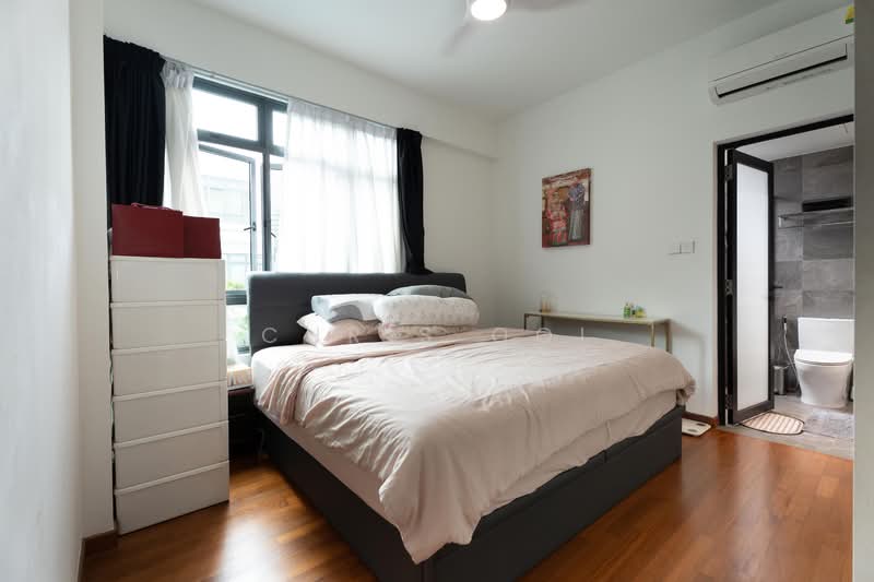 East Palm, 1 Palm Road, 3 Bedrooms, 1,195 sqft, Condominium For Sale, by Chris Ooi, 500104112 - Bedroom - PropertyGuru.com.sg