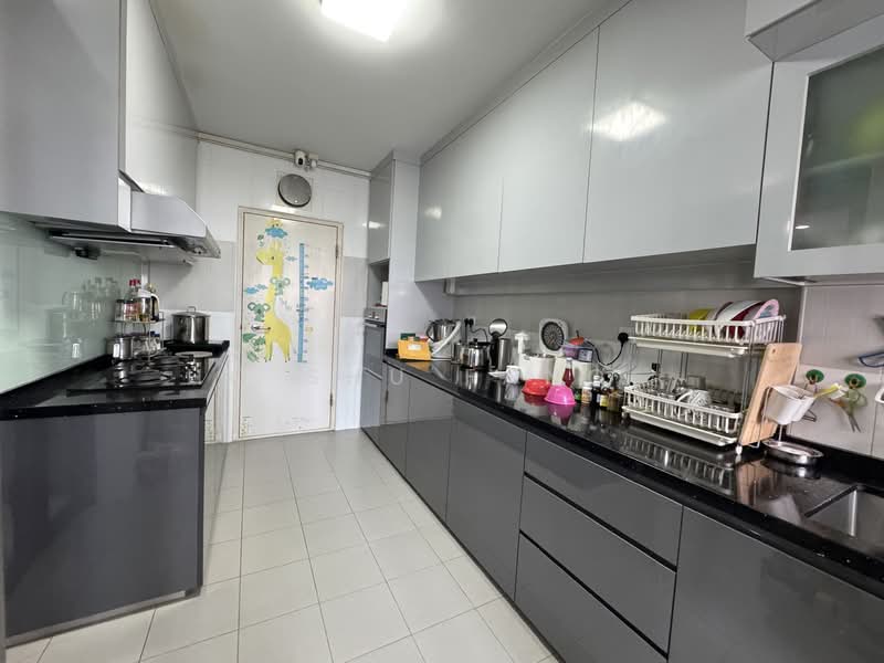 216D Compassvale Drive, 216D Compassvale Drive, 3 Bedrooms, 1,206 sqft, HDB Flat For Sale, by Ho Shu Fang ., 500104115 - Kitchen - PropertyGuru.com.sg