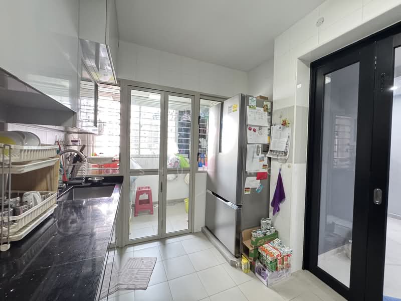 216D Compassvale Drive, 216D Compassvale Drive, 3 Bedrooms, 1,206 sqft, HDB Flat For Sale, by Ho Shu Fang ., 500104115 - Kitchen - PropertyGuru.com.sg