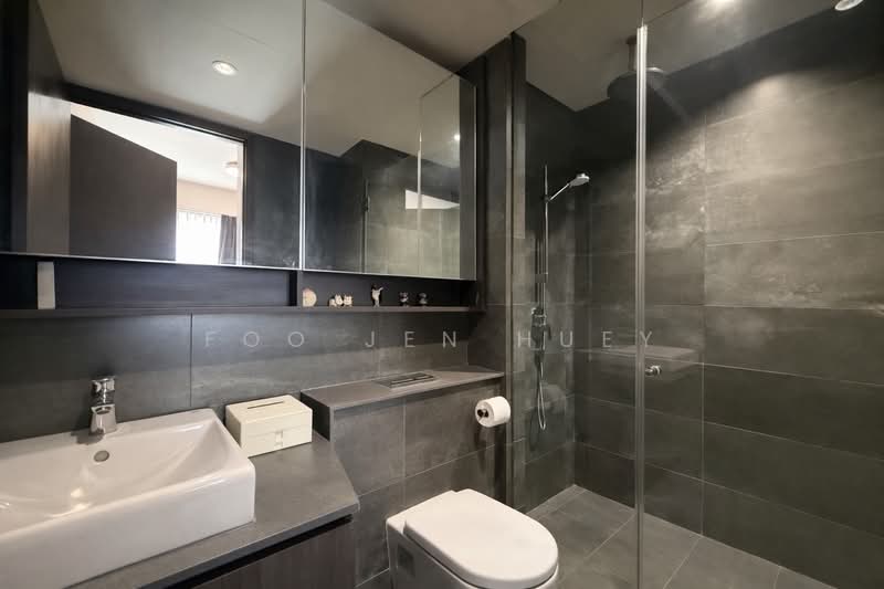 Grandeur Park Residences, 11 Bedok South Avenue 3, 2 Bedrooms, 592 sqft, Condominium For Sale, by Foo Jen Huey, 500104125 - Bathroom - PropertyGuru.com.sg