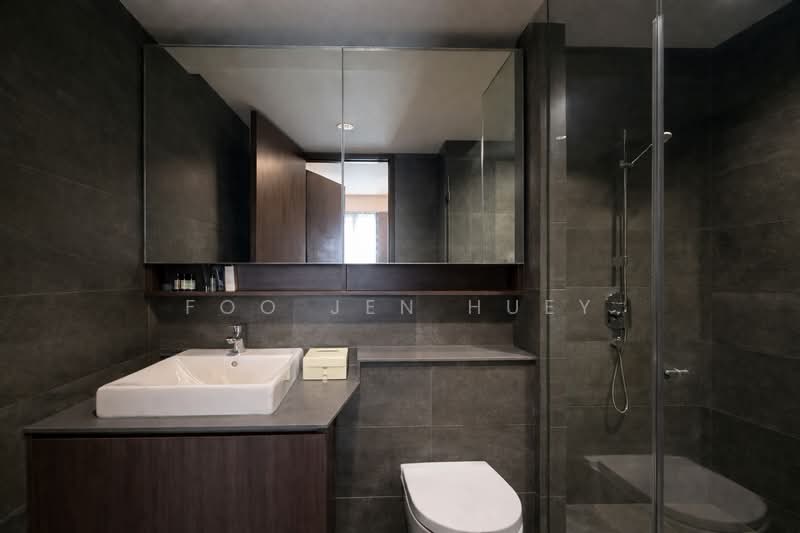 Grandeur Park Residences, 11 Bedok South Avenue 3, 2 Bedrooms, 592 sqft, Condominium For Sale, by Foo Jen Huey, 500104125 - Bathroom - PropertyGuru.com.sg