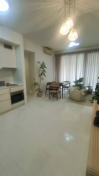 RV Residences, 467 River Valley Road, 2 Bedrooms, 689 sqft, Condominium For Sale, by Pek Kiap Yong, 500104131 - Living Room - PropertyGuru.com.sg