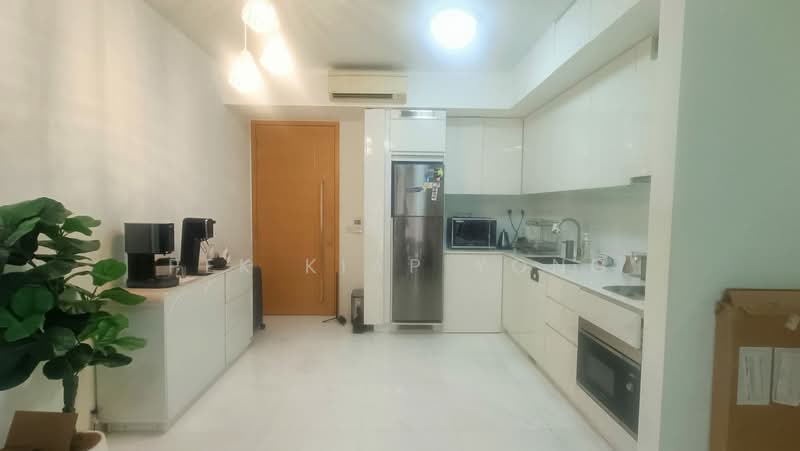 RV Residences, 467 River Valley Road, 2 Bedrooms, 689 sqft, Condominium For Sale, by Pek Kiap Yong, 500104131 - Kitchen - PropertyGuru.com.sg