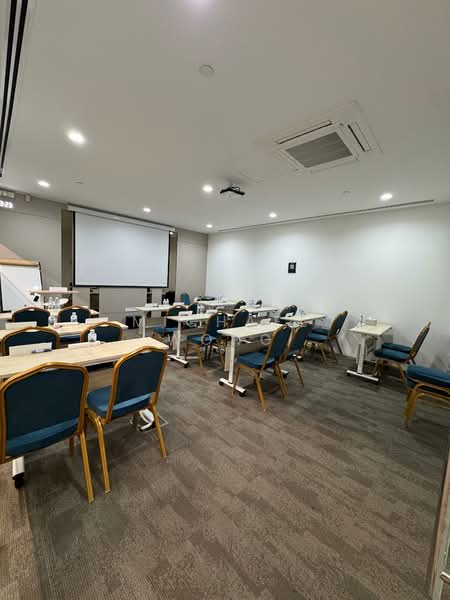 18 Cross Street, , 4,500 sqft, Office For Rent, by Michael Wong, 500104132 - Interior - CommercialGuru.com.sg