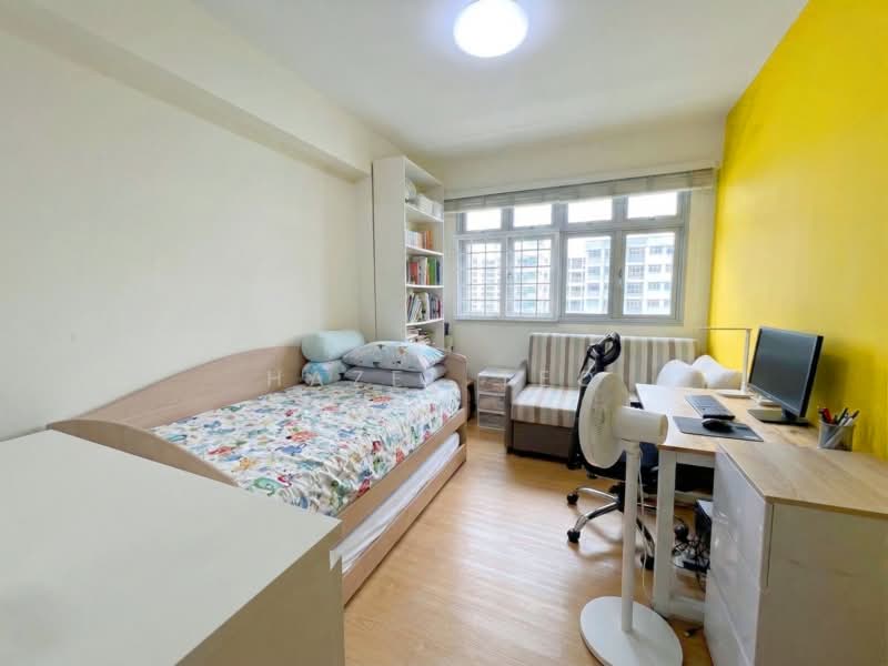524B Costa Ris, 524B Pasir Ris Street 51, 3 Bedrooms, 1,001 sqft, HDB Flat For Sale, by Hazel Teo, 500104143 - Bedroom - PropertyGuru.com.sg