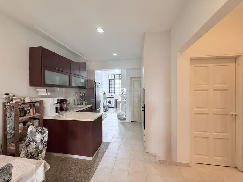Tanah Merah Mansion, 137 Tanah Merah Kechil Road, 3 Bedrooms, 1,324 sqft, Condominium For Sale, by Yvonne Yang Suet Wan, 500104147 - Dry & Wet Kitchens - PropertyGuru.com.sg