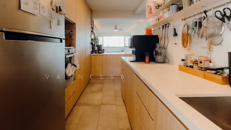 21 Holland Drive, 21 Holland Drive, 3 Bedrooms, 1,259 sqft, HDB Flat For Sale, by Vannessa Kong, 500104153 - Kitchen - PropertyGuru.com.sg
