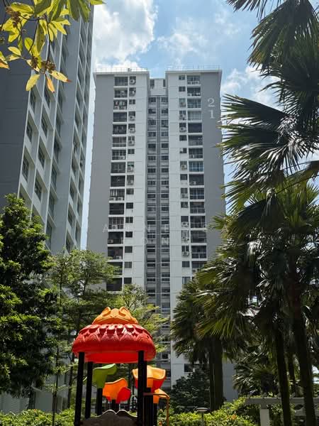 21 Holland Drive, 21 Holland Drive, 3 Bedrooms, 1,259 sqft, HDB Flat For Sale, by Vannessa Kong, 500104153 - Exterior - PropertyGuru.com.sg