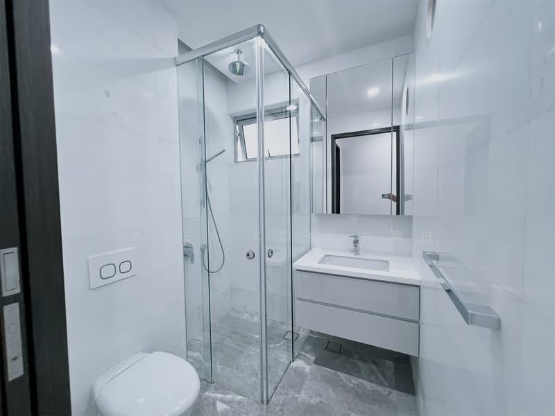 Liberte, 5 Sarkies Road, 2 Bedrooms, 764 sqft, Condominium For Sale, by Casey Koo 古家进, 500104156 - Bathroom - PropertyGuru.com.sg