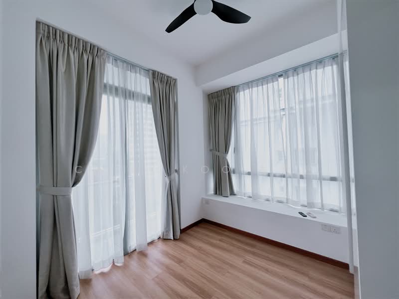 Liberte, 5 Sarkies Road, 2 Bedrooms, 764 sqft, Condominium For Sale, by Casey Koo 古家进, 500104156 - Master Bedroom - PropertyGuru.com.sg