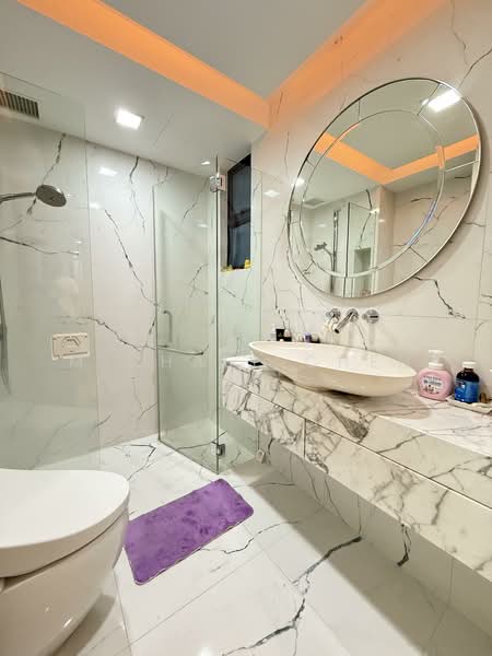 Holland Peak, 27 Holland Hill, 2 Bedrooms, 1,066 sqft, Condominium For Sale, by Michael Chen, 500104161 - Bathroom - PropertyGuru.com.sg