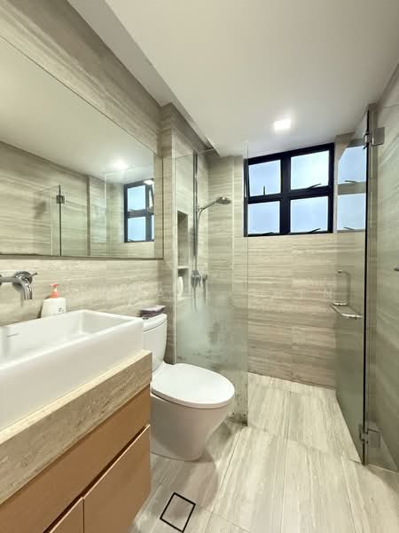 Holland Peak, 27 Holland Hill, 2 Bedrooms, 1,066 sqft, Condominium For Sale, by Michael Chen, 500104161 - Bathroom - PropertyGuru.com.sg