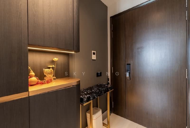 Kallang Riverside, 51 Kampong Bugis, 2 Bedrooms, 1,001 sqft, Condominium For Sale, by Sky Tng, 500104185 - Entrance - PropertyGuru.com.sg