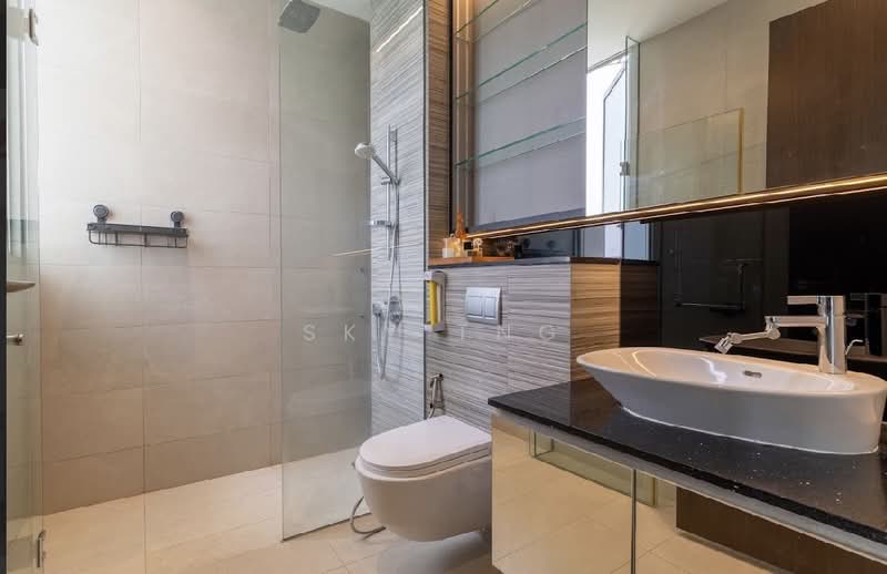 Kallang Riverside, 51 Kampong Bugis, 2 Bedrooms, 1,001 sqft, Condominium For Sale, by Sky Tng, 500104185 - Bathroom - PropertyGuru.com.sg