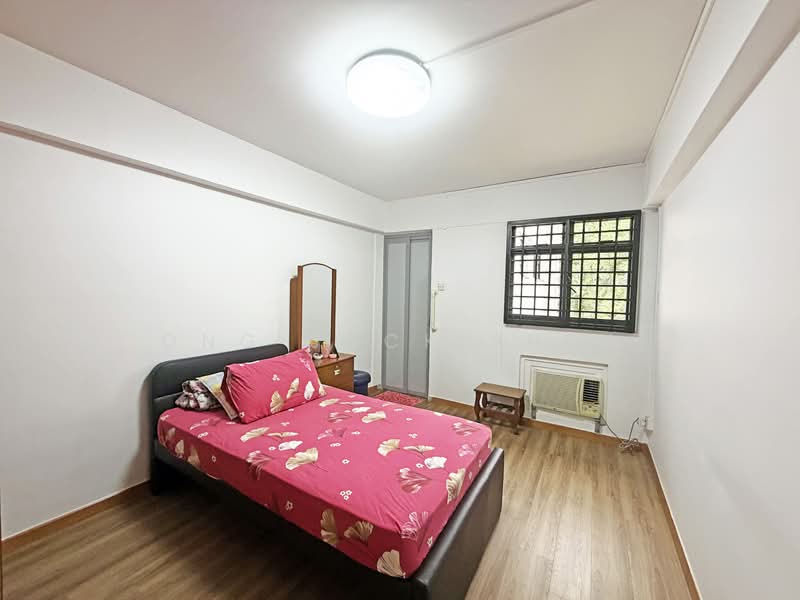 134 Ang Mo Kio Avenue 3, 134 Ang Mo Kio Avenue 3, 4 Bedrooms, 1,055 sqft, HDB Flat For Sale, by Ong Jack Shen, 500104187 - Bedroom - PropertyGuru.com.sg