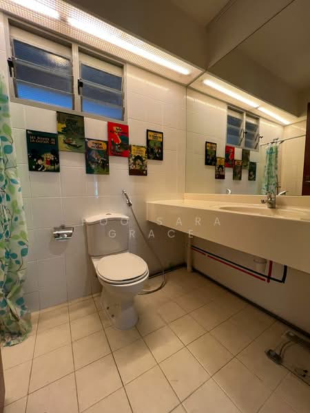 271B Sengkang Central, 271B Sengkang Central, 3 Bedrooms, 1,000 sqft, HDB Flat For Rent, by Foo Sara Grace, 500104191 - Bathroom - PropertyGuru.com.sg