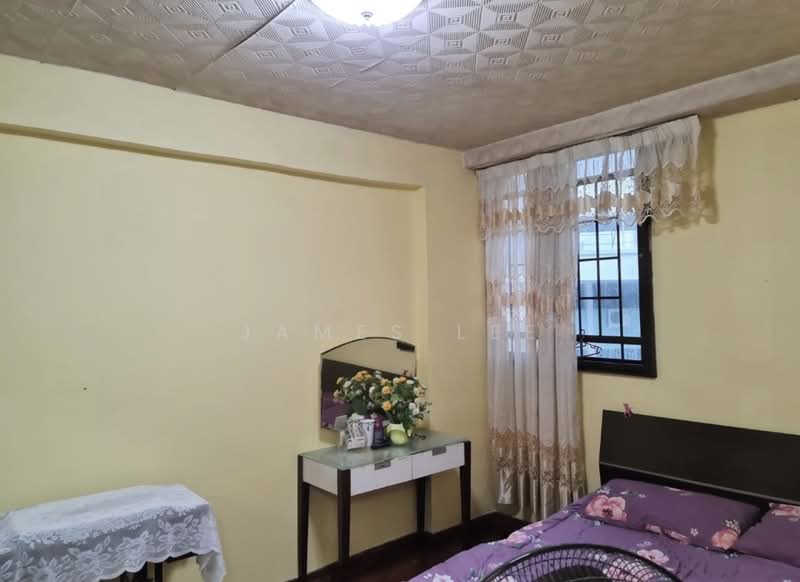 507 Bukit Batok Street 52, 507 Bukit Batok Street 52, 2 Bedrooms, 743 sqft, HDB Flat For Sale, by James Lee, 500104194 - Bedroom - PropertyGuru.com.sg