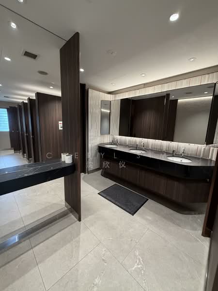 TripleOne Somerset, 111 Somerset Road, 1,894 sqft, Office For Rent, by Cheryl Sim 沈欣仪, 500104197 - Bathroom - CommercialGuru.com.sg