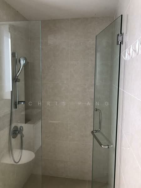 Archipelago, Bedok Reservoir Road, 2 Bedrooms, 840 sqft, Condominium For Sale, by Chris Pang, 500104198 - Bathroom - PropertyGuru.com.sg