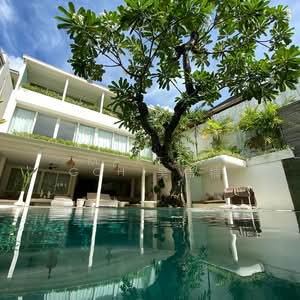 For Sale - SPACIOUS & ELEGANT 🔥ELEVATED with PANORAMIC GREENERY 🔥near SIXTH AVE MRT