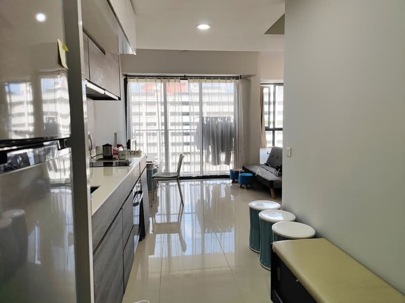Coco Palms, 21 Pasir Ris Grove, 1 Bedroom, 463 sqft, Condominium For Sale, by Melvin Tay, 500104236 - Kitchen - PropertyGuru.com.sg