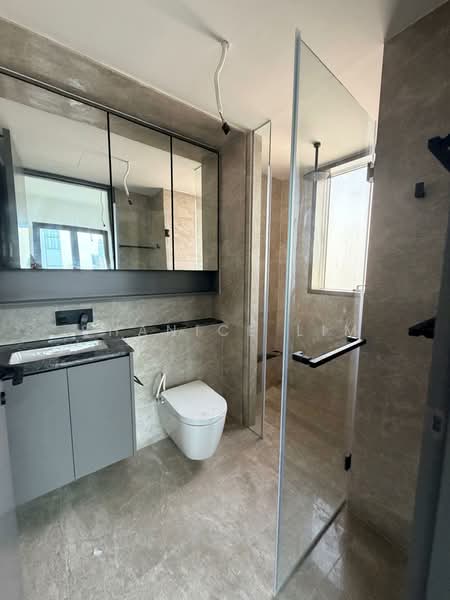 The Landmark, 173 Chin Swee Road, 3 Bedrooms, 1,141 sqft, Condominium For Rent, by Shanice Lim, 500104248 - Bathroom - PropertyGuru.com.sg