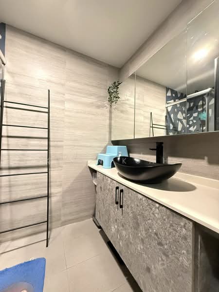 Summer Gardens, Upper Changi Road East, 5 Bedrooms, 3,024 sqft, Cluster House For Sale, by Kavin Kuah, 500104255 - Bathroom - PropertyGuru.com.sg