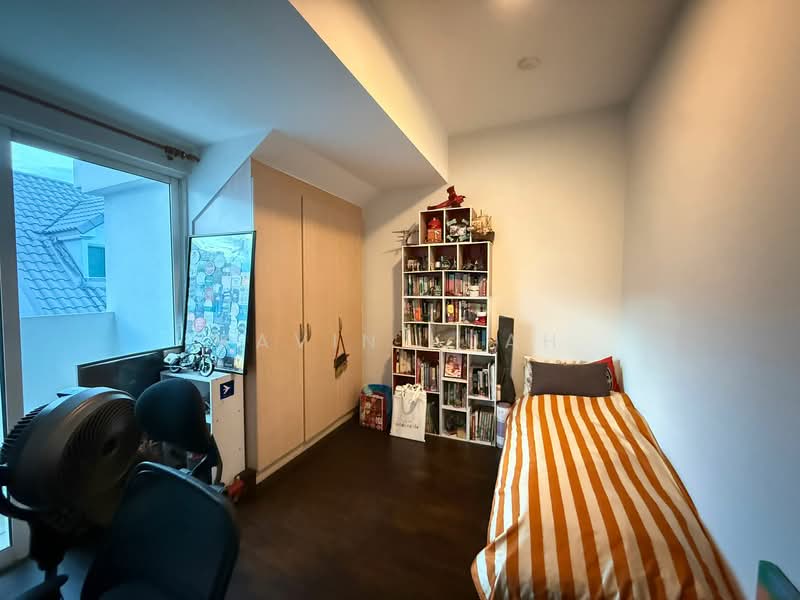 Summer Gardens, Upper Changi Road East, 5 Bedrooms, 3,024 sqft, Cluster House For Sale, by Kavin Kuah, 500104255 - Bedroom - PropertyGuru.com.sg