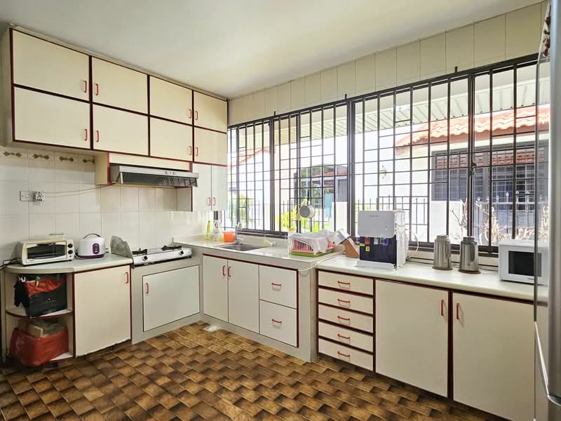 ⭐️⭐️LANDED7772 @ D15 Detached Located Near Kembangan MRT, , 6 Bedrooms, 4,000 sqft, Detached House For Sale, by Jasarine Lee, 500104257 - Kitchen - PropertyGuru.com.sg