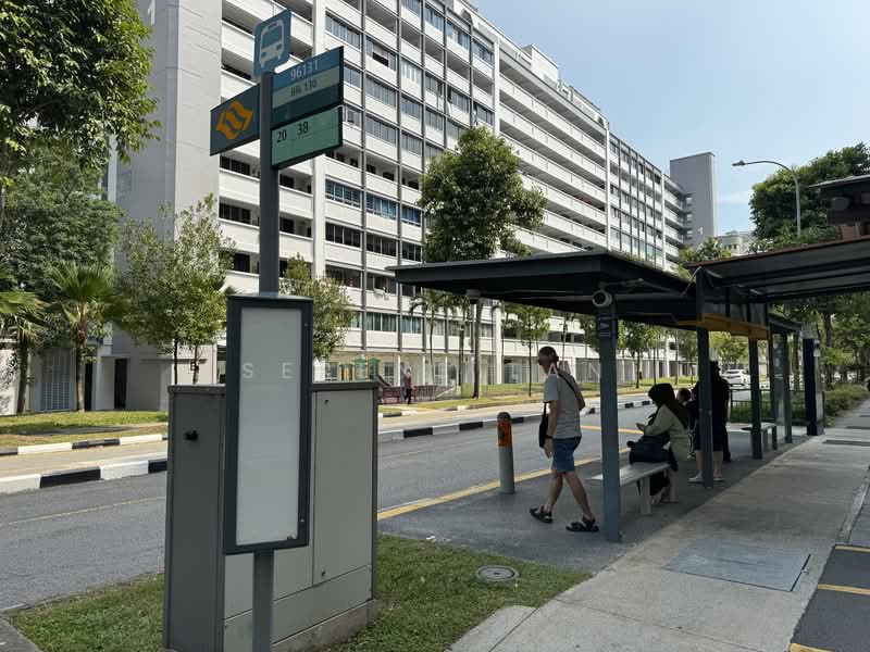 129 Simei Street 1, 129 Simei Street 1, 3 Bedrooms, 904 sqft, HDB Flat For Sale, by Serene Tan, 500104262 - Exterior - PropertyGuru.com.sg