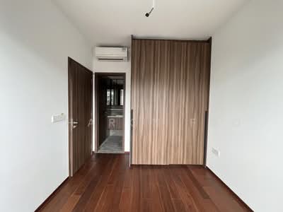 For Rent - Lentor Modern