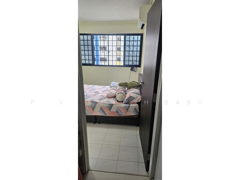 658 Yishun Avenue 4, 658 Yishun Avenue 4, Room Rental, 250 sqft, HDB Flat For Rent, by P. V. Ramesh Babu, 500104279 - Bedroom - PropertyGuru.com.sg