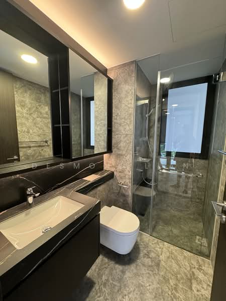 Hyll on Holland, 91 Holland Road, 2 Bedrooms, 700 sqft, Condominium For Sale, by Desmond Lian, 500104283 - Bathroom - PropertyGuru.com.sg