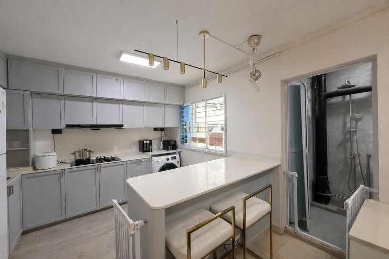 231 Pasir Ris Drive 4, 231 Pasir Ris Drive 4, 4 Bedrooms, 1,345 sqft, HDB Flat For Sale, by Kyne Chan, 500104297 - Kitchen - PropertyGuru.com.sg