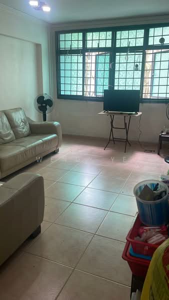 577 Woodlands Drive 16, 577 Woodlands Drive 16, 3 Bedrooms, 980 sqft, HDB Flat For Sale, by Wendy Ye, 500104316 - Living Room - PropertyGuru.com.sg