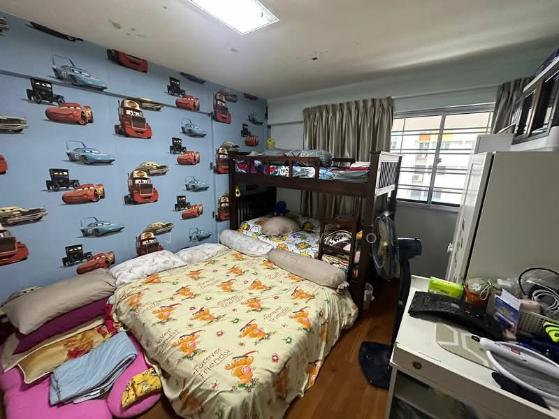 705 Hougang Avenue 2, 705 Hougang Avenue 2, 4 Bedrooms, 1,593 sqft, HDB Flat For Sale, by James Yeo, 500104331 - Bedroom - PropertyGuru.com.sg