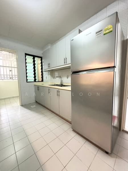 Hume Park I, 3 Hume Avenue, 3 Bedrooms, 1,345 sqft, Condominium For Sale, by Aaron Loon, 500104340 - Kitchen - PropertyGuru.com.sg
