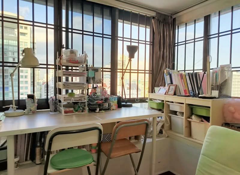 Cheap Freehold D12 Apartment in Novena within 1km of SJI Junior, , 3 Bedrooms, 1,184 sqft, Apartment For Sale, by Lau Eu-Gene, 500104341 - Study - PropertyGuru.com.sg