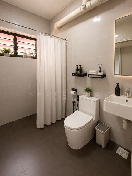 442 Sin Ming Avenue, 442 Sin Ming Avenue, 3 Bedrooms, 1,323 sqft, HDB Flat For Sale, by Andrew Ho 何伟恒, 500104348 - Bathroom - PropertyGuru.com.sg