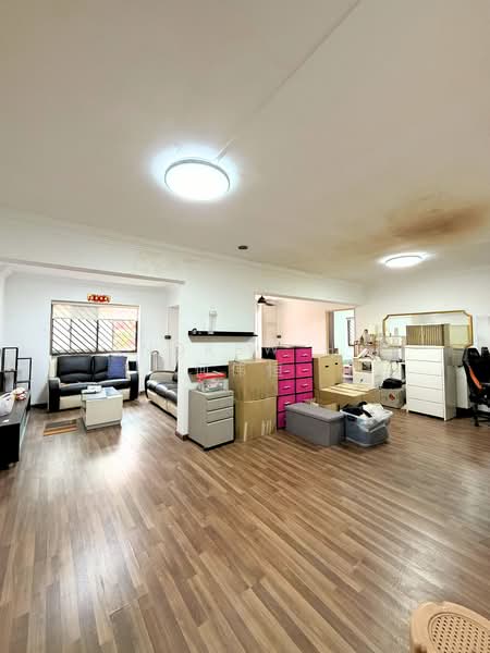 442 Sin Ming Avenue, 442 Sin Ming Avenue, 3 Bedrooms, 1,323 sqft, HDB Flat For Sale, by Andrew Ho 何伟恒, 500104348 - Living Room - PropertyGuru.com.sg