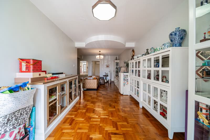 Limau Villas, Limau Terrace, 5 Bedrooms, 3,000 sqft, Terraced House For Sale, by William Hui, 500104353 - Living Room - PropertyGuru.com.sg