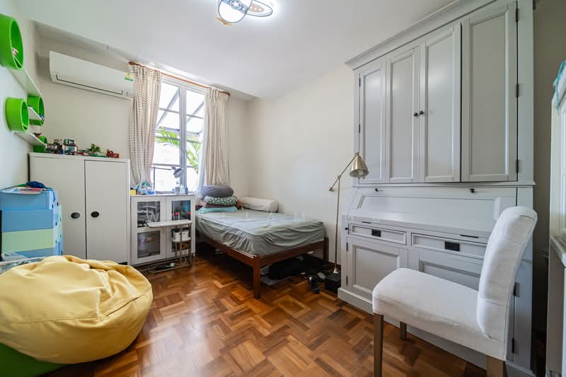 Limau Villas, Limau Terrace, 5 Bedrooms, 3,000 sqft, Terraced House For Sale, by William Hui, 500104353 - Bedroom - PropertyGuru.com.sg