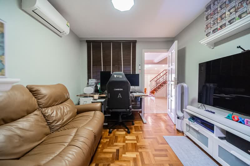 Limau Villas, Limau Terrace, 5 Bedrooms, 3,000 sqft, Terraced House For Sale, by William Hui, 500104353 - Study - PropertyGuru.com.sg