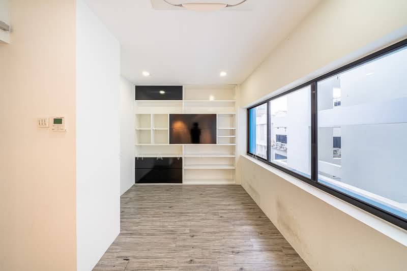 Tan Heng Lee Co, 1 Harvey Road, 3,000 sqft, Office For Rent, by Shawn Tay, 500104356 - Interior - CommercialGuru.com.sg