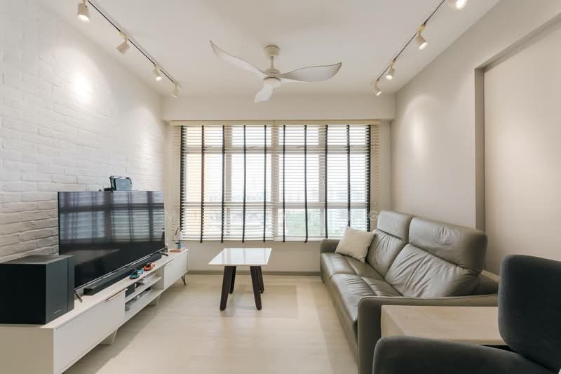445A Bukit Batok West Avenue 8, 445A Bukit Batok West Avenue 8, 3 Bedrooms, 990 sqft, HDB Flat For Sale, by Miki Wong, 500104372 - Living Room - PropertyGuru.com.sg