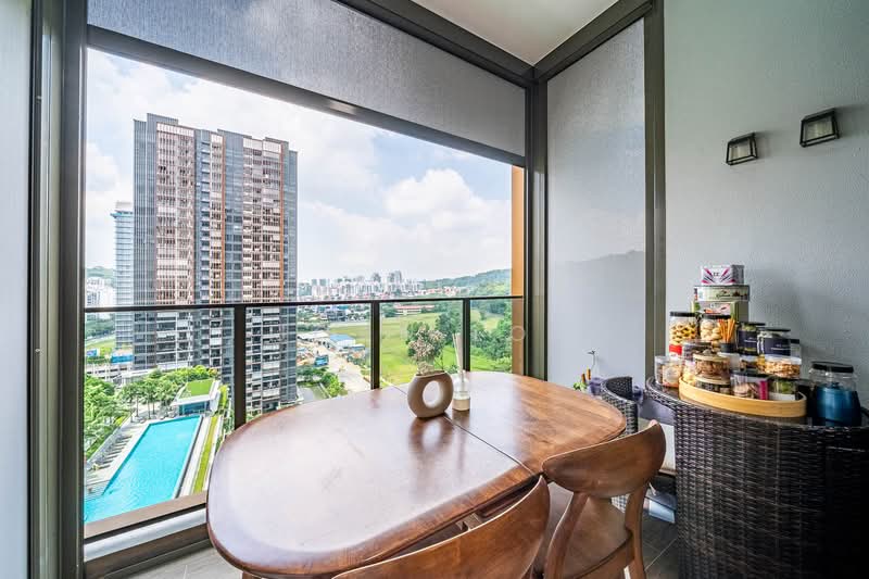 Midwood, 10 Hillview Rise, 2 Bedrooms, 689 sqft, Condominium For Sale, by Joan Loh, 500104382 - Balcony - PropertyGuru.com.sg
