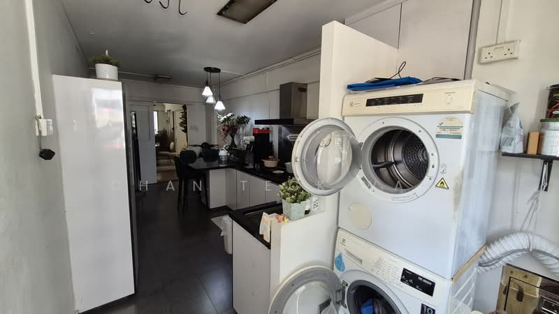 279 Yishun Street 22, 279 Yishun Street 22, 3 Bedrooms, 1,119 sqft, HDB Flat For Sale, by Chan Teck Wah, 500104385 - Kitchen - PropertyGuru.com.sg