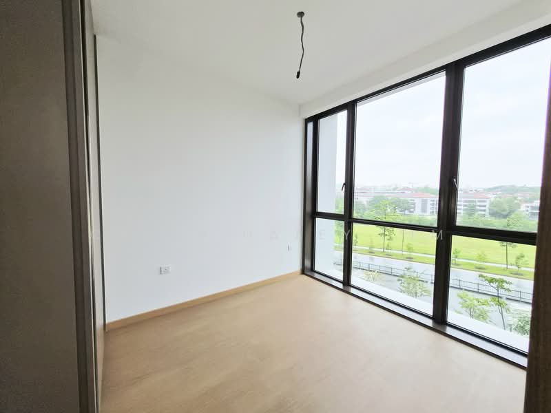 The Botany at Dairy Farm, 3 Dairy Farm Walk, 2 Bedrooms, 743 sqft, Condominium For Sale, by Candy Haley Lim, 500104386 - Master Bedroom - PropertyGuru.com.sg