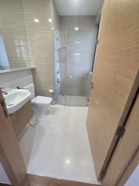 The Skywoods, 7 Dairy Farm Heights, 3 Bedrooms, 915 sqft, Condominium For Rent, by Mindy Ng, 500104389 - Bathroom - PropertyGuru.com.sg